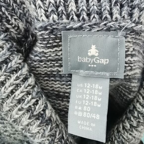 2/$30 Gap toddler boys knit sweater size 12-18 m - Picture 4 of 4
